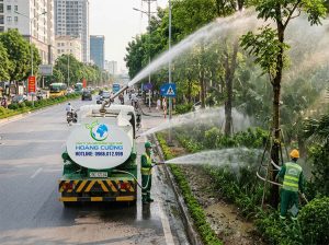thuê xe tưới nước rửa đường